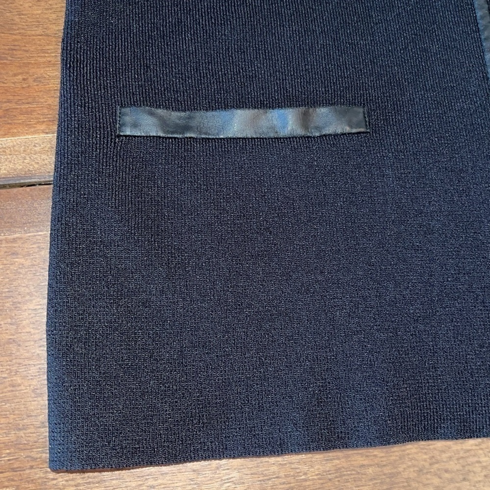 DUE per DUE Black Open Knit Cardigan Tulip wrists Sz. MD - Picture 11 of 15